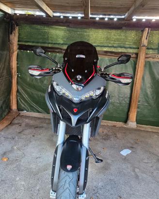 Ducati Multistrada V2S del 2022