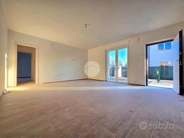 2 LOCALI A LOMBARDORE