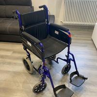 Carrozzina a spinta per anziani e disabili