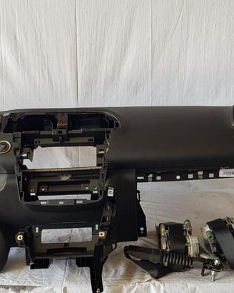 Renault Kadjar airbag volante cruscotto cinture