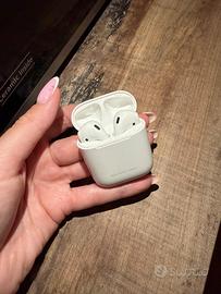 Apple AirPods 2 generazione originali