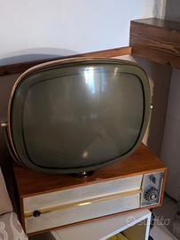 Televisore vintage Philco Predicta anni ’60 