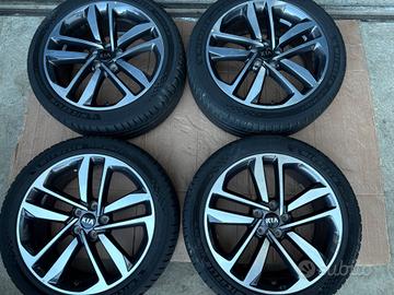 Ruote complete da 19 pollici per Kia Sportage