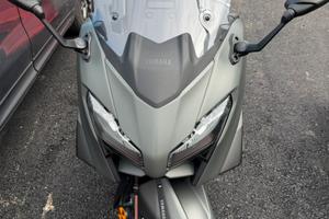 Yamaha T-max 506 2025