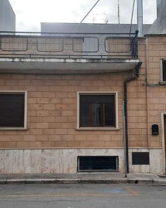 Appartamento indipendente via Collodi Grottaglie