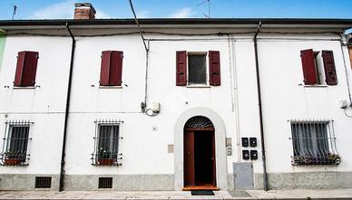 2 LOCALI A CESENA