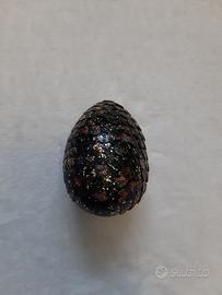 Uovo di drago nero
