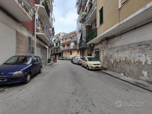 DEPOSITO A MELITO DI NAPOLI