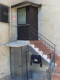 Appartamento con terreno agricolo