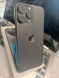 Iphone 15pro max 256gb batteria 84% tutto original