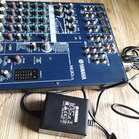 Mixer Yamaha MG82cx con effetti 