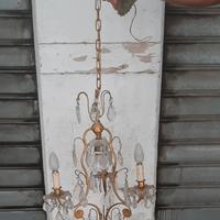 Lampadario con gocce di cristallo