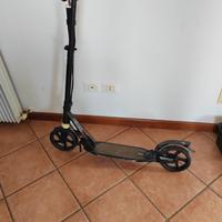 monopattino per ragazzi 