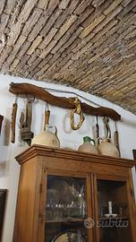 Antico giogo in legno massello. "Angolo vintage"
