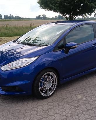  Ford Fiesta st 182