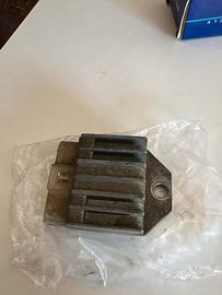 Regolatore di tensione originale phantom f12