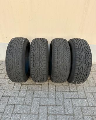 4 Gomme invernali 205/55 R16 94H M&S usate