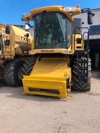 Mietitrebbia NEW HOLLAND CX 860