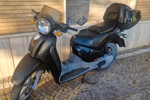 Aprilia Scarabeo 125