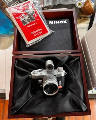 Minox