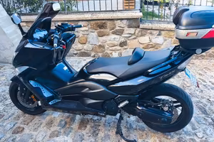 Yamaha Tmax