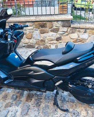 Yamaha Tmax