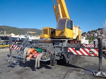 Autogru liebherr 1060 60t