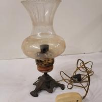 Lumetto antico da comodino