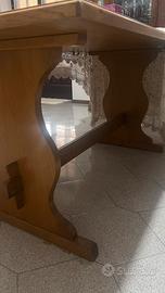 Tavolo in legno massello