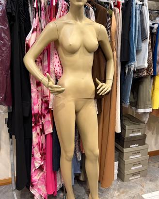 manichino donna