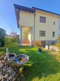 Ampia porzione di bifamiliare ristrutturata