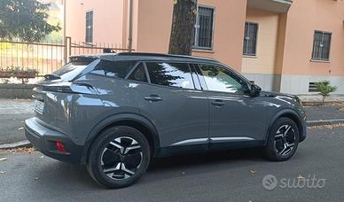 PEUGEOT E-2008 ALLURE (ELETTRICA)