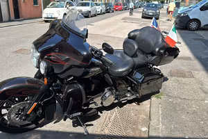 Harley Davidson cvo 2011 ultra classic (Raro)