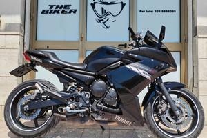 Yamaha XJ6 diversion doppia configurazione
