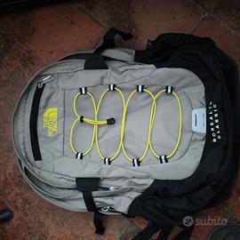 North face Borealis 