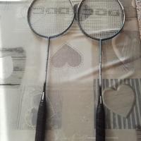 n. 2 racchette da badminton