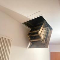 Scala retrattile per soffitta