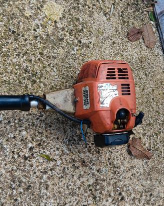 Abbacchiatore a scoppio STIHL HT75