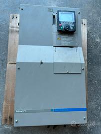 Inverter variatore di velocita