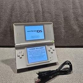 Console Nintendo DS Lite Bianca + Caricatore