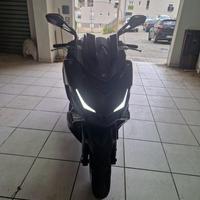 Kymco xciting 400 vs