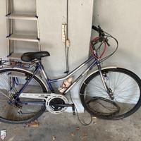 bicicletta pari a nuovo