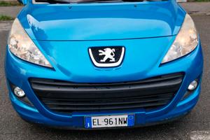 Peugeot 207. 1.4 Benzina - Gpl