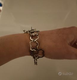Bracciale floreale con margherite traforate