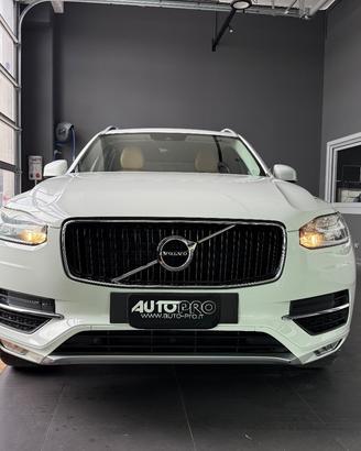 VOLVO XC90 D5 AWD Geartronic 7 posti Momentum