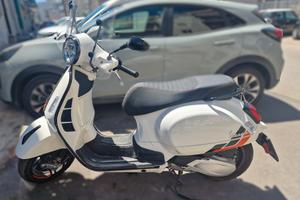 Vespa 310 GTS hpe 2024