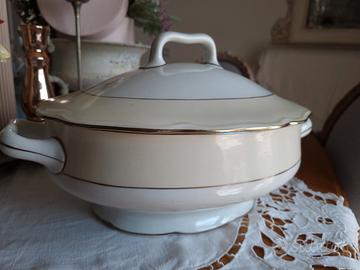 Antica zuppiera Richard Ginori Doccia 