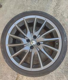 4CERCHI IN LEGA 18" ALFA ROMEO QUADRIFOGLIO+ GOMME