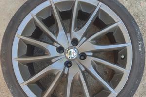 4CERCHI IN LEGA 18" ALFA ROMEO QUADRIFOGLIO+ GOMME