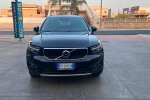 VOLVO XC40 D3 Momentum